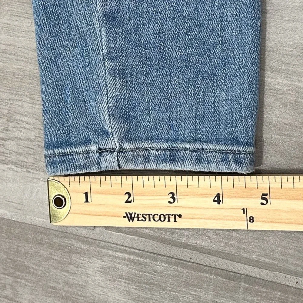 Frame Le High Skinny Double Needle in Overturn Beach Light Wash Denim Jeans